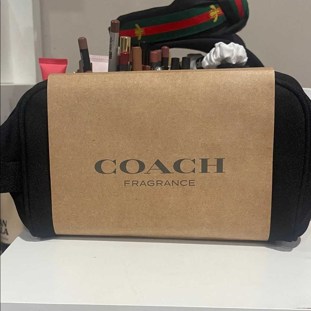 Coach Black Toiletry Bag new with tags - Picture 1 of 2